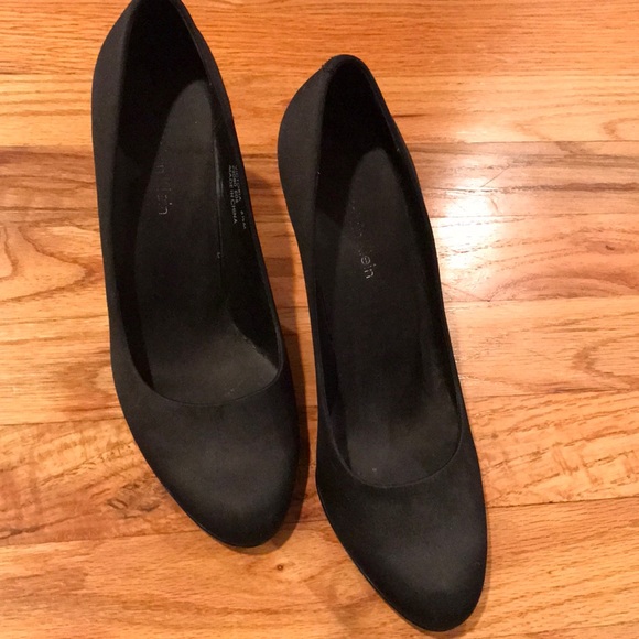 Calvin Klein black satin heels - Picture 2 of 3